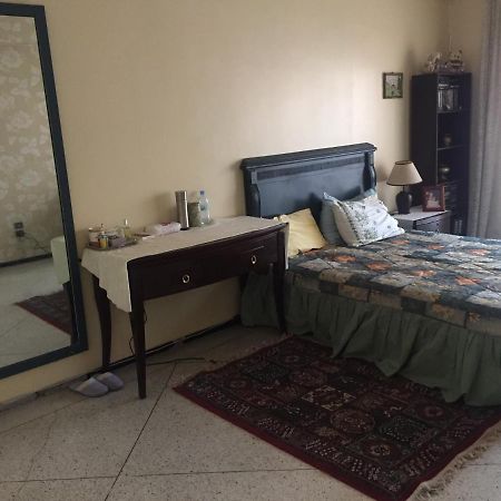 Room In Guest Room - Property Located In A Quiet Area Close To The Train Station And Town Casablanca Exterior foto